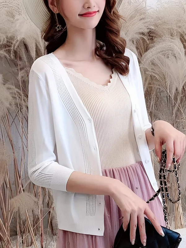 Women'S V-Neck Cardigan with Three-Quarter Sleeves, Thin Sweater - 图片 4