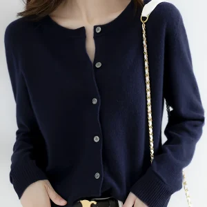 New Fine-Spun Cardigan for Women, a Light And Sweet Outer Layer, Loose-Fitting with Long Sleeves