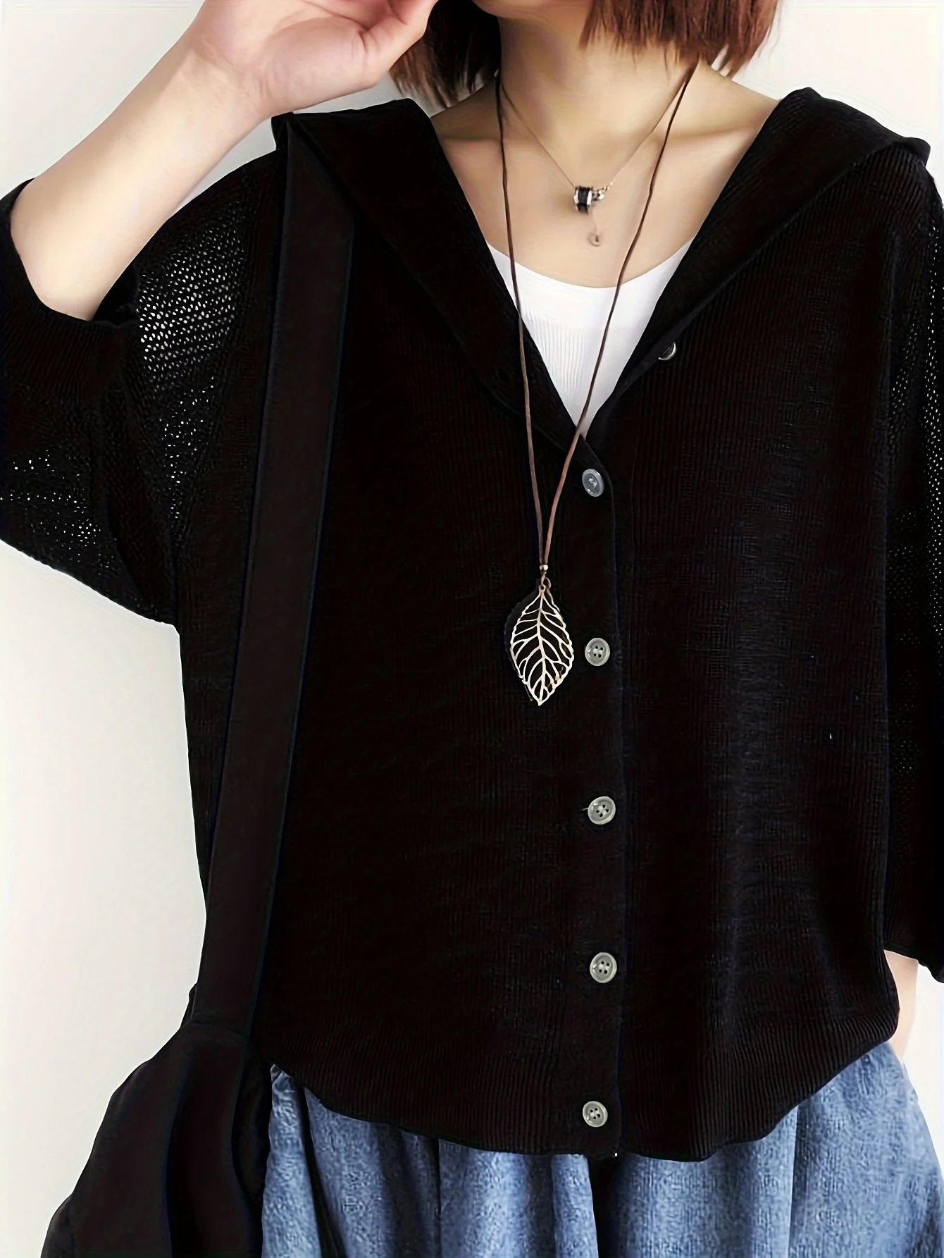 Women's New Style Fine-Spun Cardigan Jacket, Solid Color Loose Fit Hooded Outerwear, Thin Hollow-Out Three-Quarter Sleeve Top - 图片 5