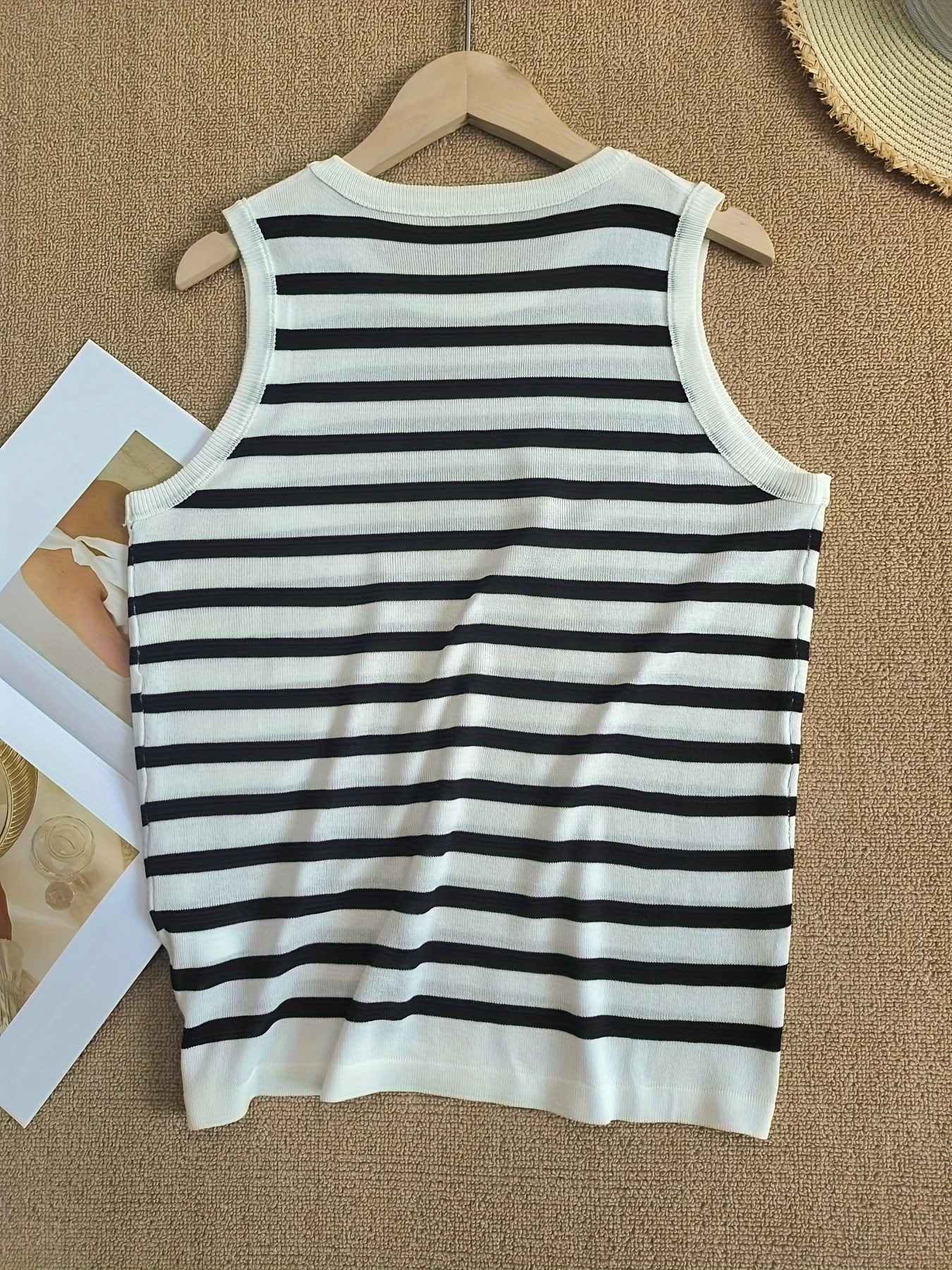 Vintage Striped Sleeveless Crop Top for Summer, Perfect for Layering Or Wearing Alone - 图片 5