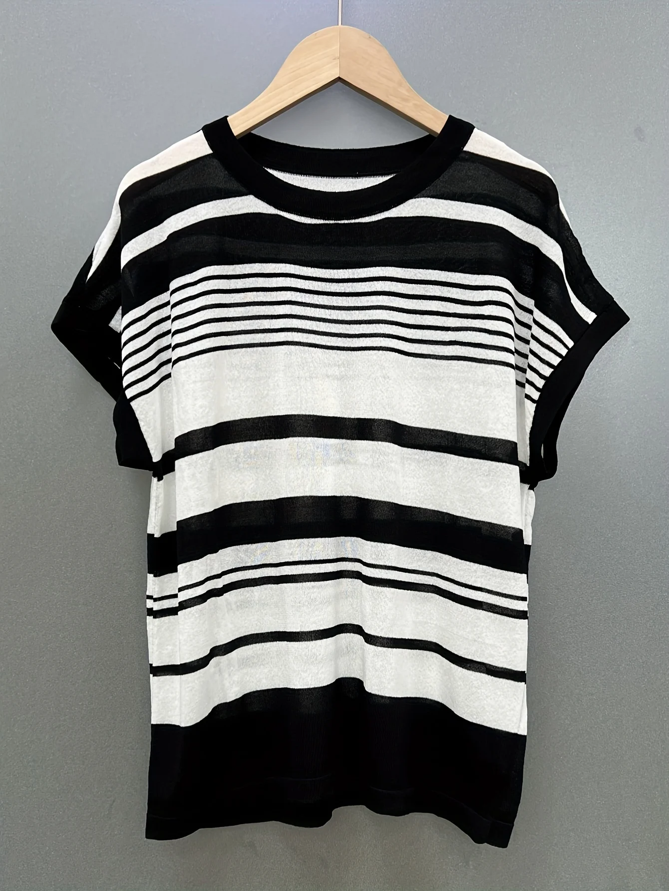 Striped Contrast Ice Fiber Fabric Short Sleeve Top Women'S Summer European Style Loose Thin Sheer T-Shirt Top - 图片 5